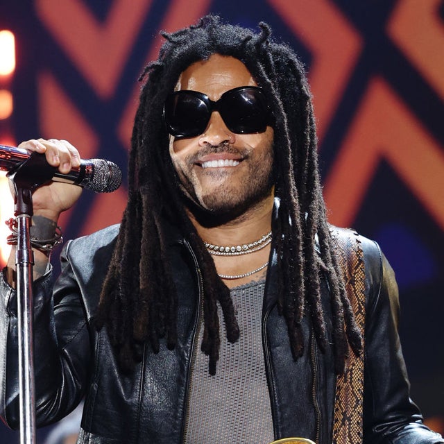 Lenny Kravitz performs onstage during the 2023 iHeartRadio Music Festival at T-Mobile Arena on September 22, 2023 in Las Vegas, Nevada.